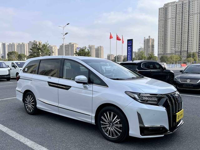 Honda Elysion 2026 модификация 2.0L e:HEV Classic Edition – фото 3