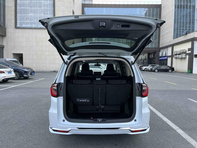 Honda Elysion 2026 модификация 2.0L e:HEV Classic Edition – фото 8