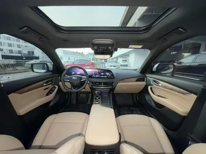 Cadillac CT5 2024 Model 28T Noble Model – фото 6