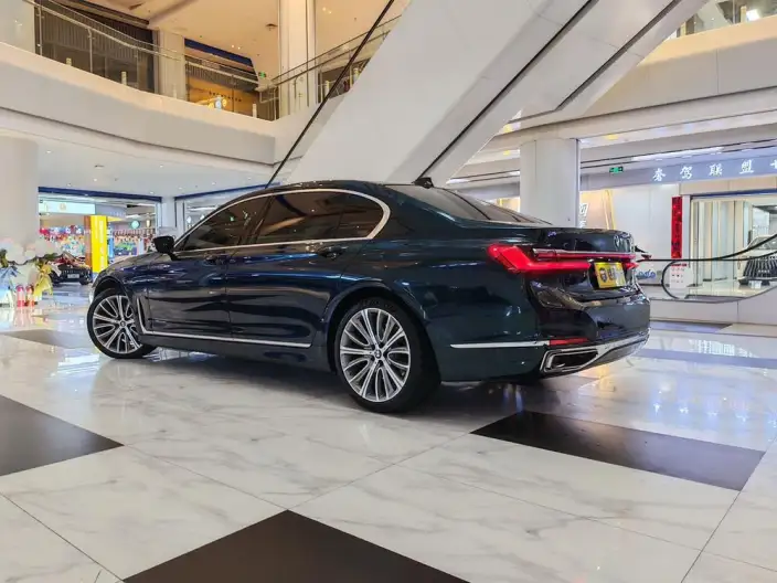 BMW 7 Series 2021 Model 740Li Leading Model Luxury Set – фото 4