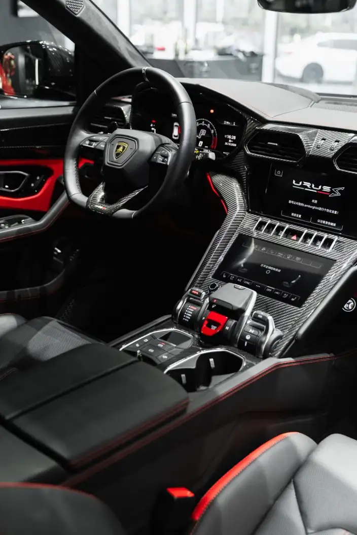 Urus 2023 Model 4.0T V8 S – фото 10