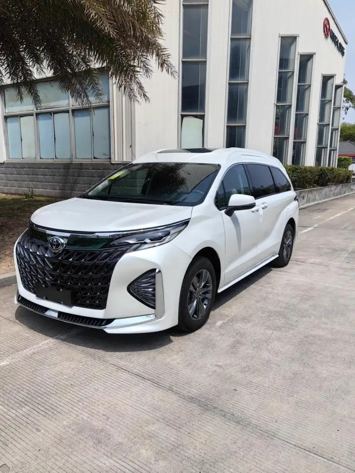 KING LONG Jinlong Toyota Sienna 2026 Model High top Edition – фото 1