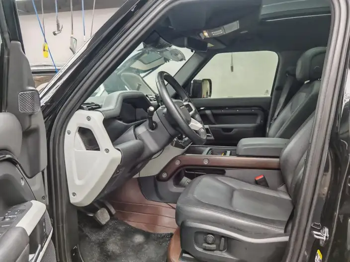 Land Rover Defender 2023 Model Facelift 110 P400 X-Dynamic HSE – фото 7