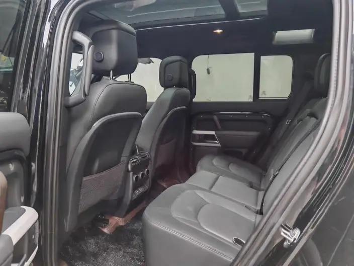 Land Rover Defender 2023 Model Facelift 110 P400 X-Dynamic HSE – фото 8