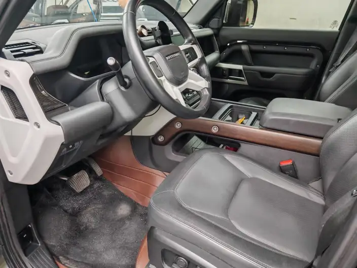 Land Rover Defender 2023 Model Facelift 110 P400 X-Dynamic HSE – фото 9