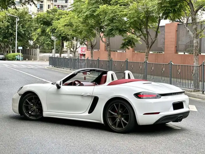 Porsche 718 2023 Model Cayman 2.0T – фото 4
