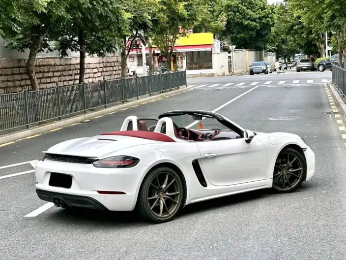 Porsche 718 2023 Model Cayman 2.0T – фото 6