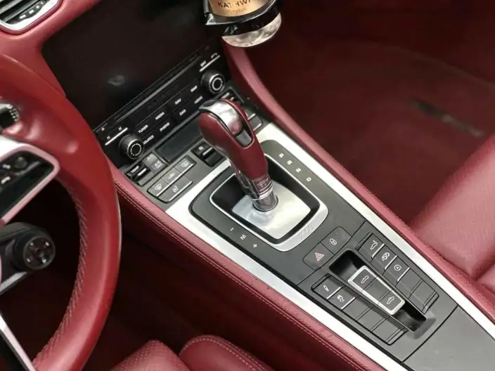 Porsche 718 2023 Model Cayman 2.0T – фото 9