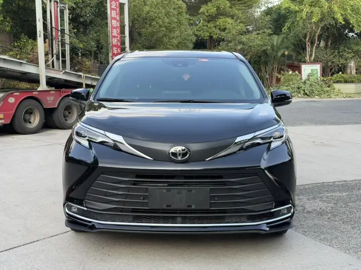 Toyota Sienna 2024 Model Hybrid 2.5L Comfort Edition – фото 2
