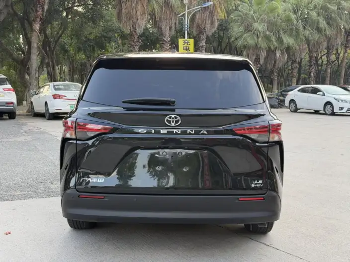 Toyota Sienna 2024 Model Hybrid 2.5L Comfort Edition – фото 5