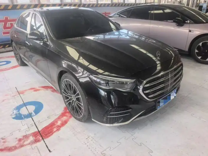 Mercedes-Benz E-Class 2024 Model E 300 L Noble Model sedan – фото 3