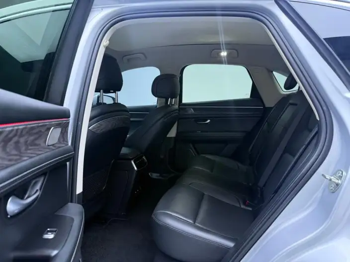 Aito M5 2022 Model Extended Range 4WD performance version – фото 9