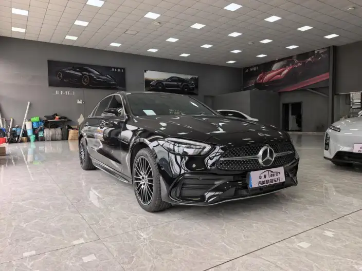 Mercedes-Benz C-Class 2025 Model C 260 L Sports Edition – фото 3