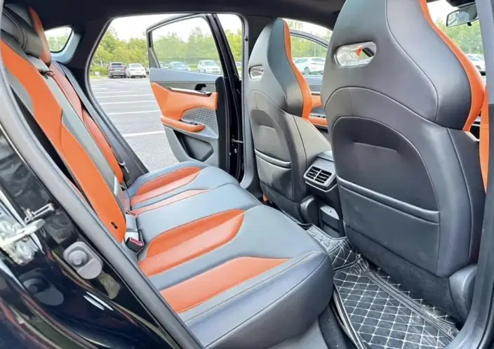 Changan UNI-V 2023 Model 1.5T Sports Edition – фото 7