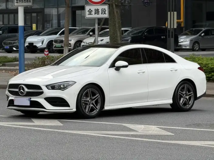 Mercedes-Benz CLA Imported 2022 Model CLA 200 Four-door Coupe