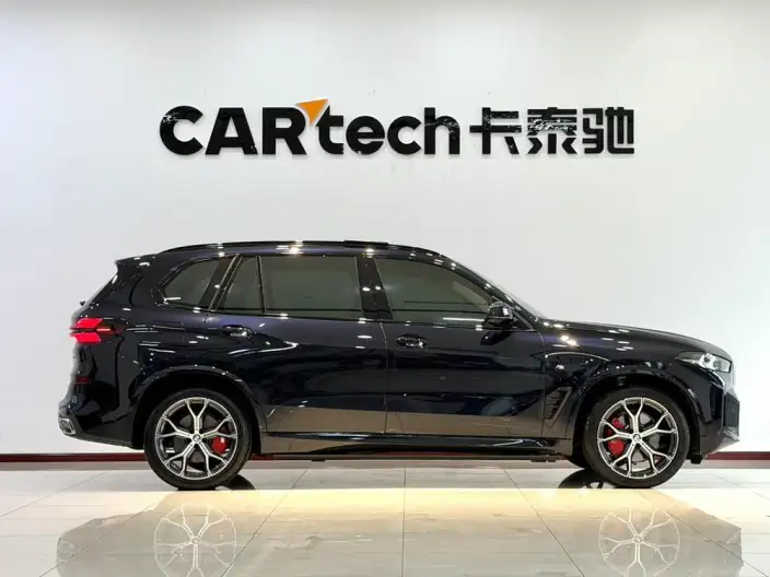 BMW X5 2026 Model xDrive30Li Exclusive Model M Sports Night Set – фото 8