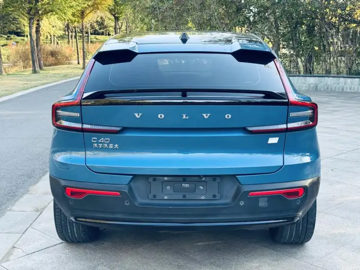 Volvo C40 EV 2023 Model Long Battery Life Pro Edition – фото 6