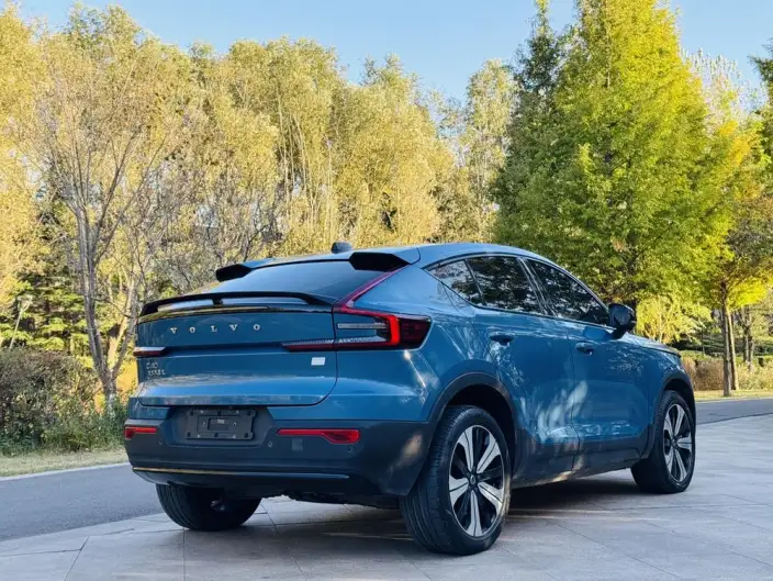 Volvo C40 EV 2023 Model Long Battery Life Pro Edition – фото 7