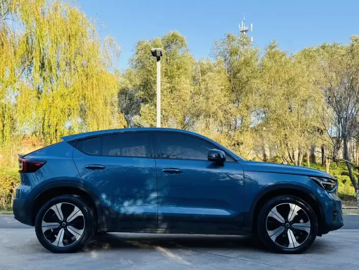 Volvo C40 EV 2023 Model Long Battery Life Pro Edition – фото 8