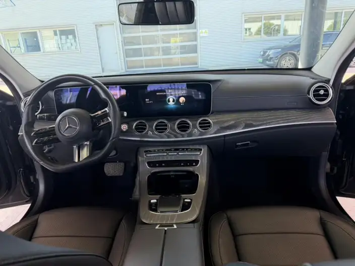 Mercedes-Benz E-Class PHEV 2022 Model Facelift E 350 e L sedan – фото 8