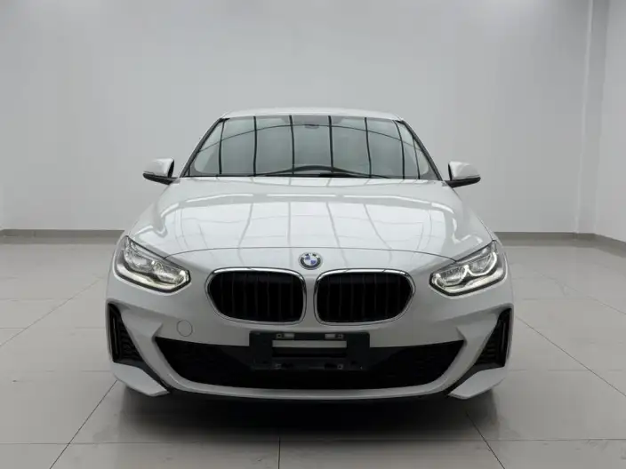 BMW 1 Series 2023 Model 120i M Sports Edition – фото 2