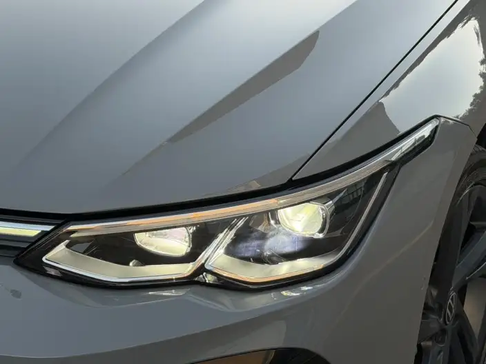 Volkswagen Golf 2023 Model 280TSI DSG R-Line 20th Anniversary Memorial – фото 6