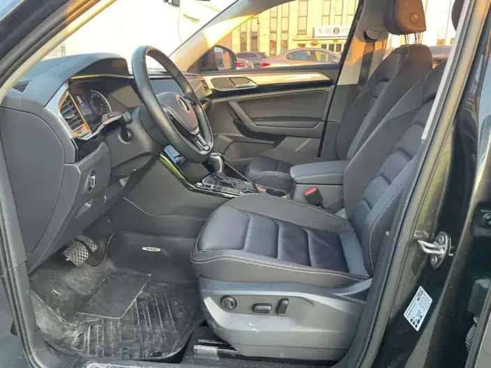 Volkswagen Tayron 2022 Model 280TSI 2WD Luxury Zhilian Edition – фото 10