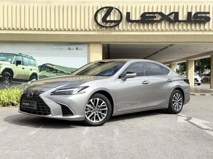 Lexus ES 2025 Model 200 Premium – фото 1