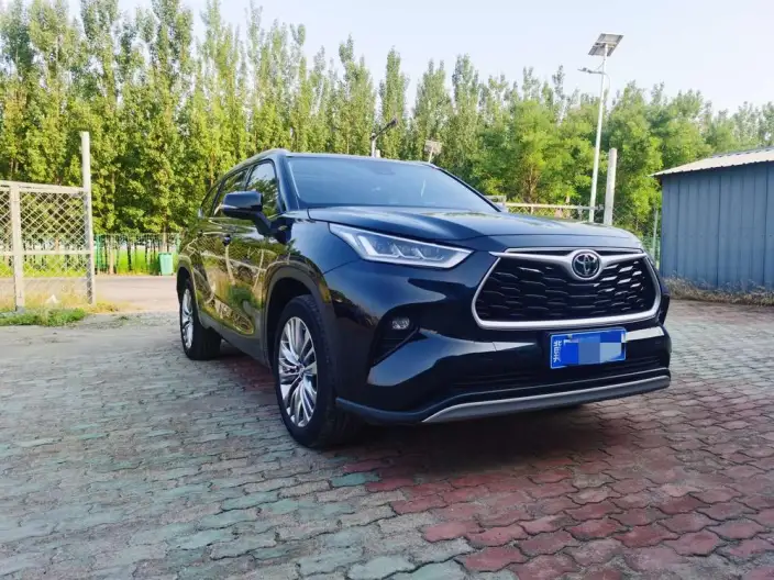 Toyota Highlander 2022 Model 380T 4WD Premium Edition 7 seat – фото 3