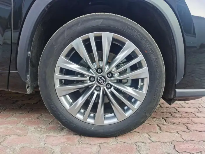 Toyota Highlander 2022 Model 380T 4WD Premium Edition 7 seat – фото 9