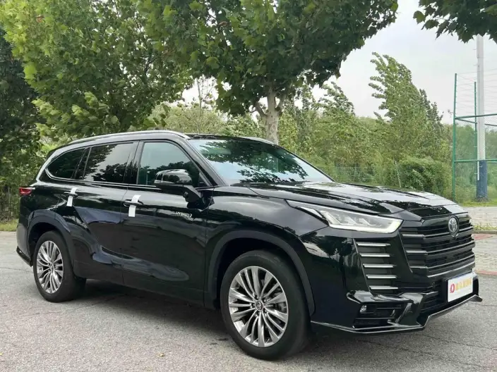 Toyota Highlander 2022 Model Hybrid 2.5L 4WD Premium Edition 7 seat – фото 1