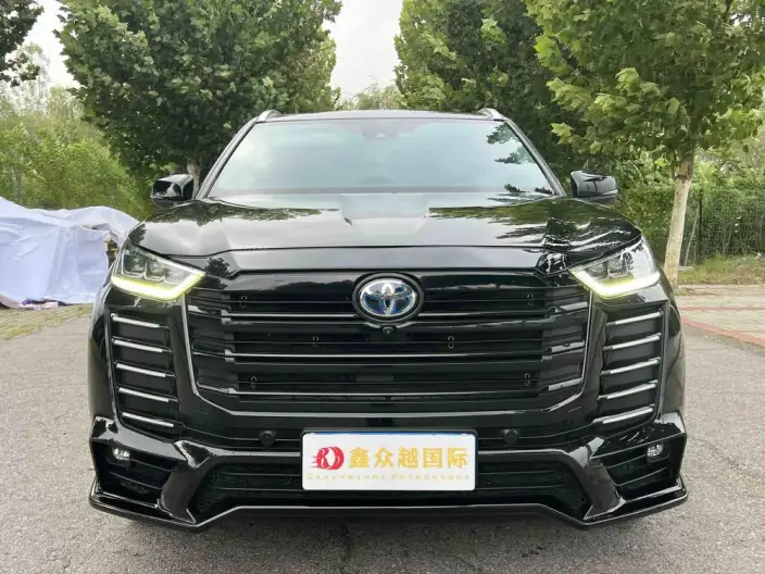 Toyota Highlander 2022 Model Hybrid 2.5L 4WD Premium Edition 7 seat – фото 2
