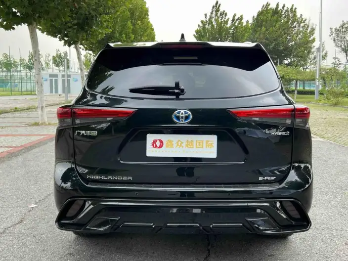 Toyota Highlander 2022 Model Hybrid 2.5L 4WD Premium Edition 7 seat – фото 4