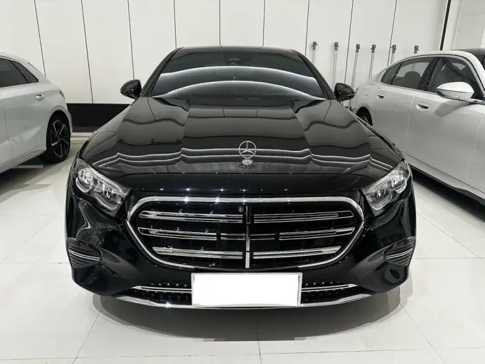 Mercedes-Benz E-Class 2025 Model Facelift E 260 L sedan – фото 2