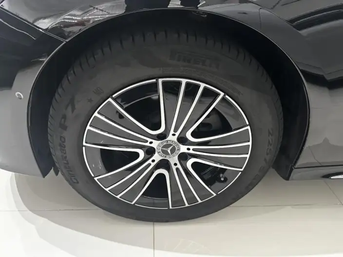 Mercedes-Benz E-Class 2025 Model Facelift E 260 L sedan – фото 7