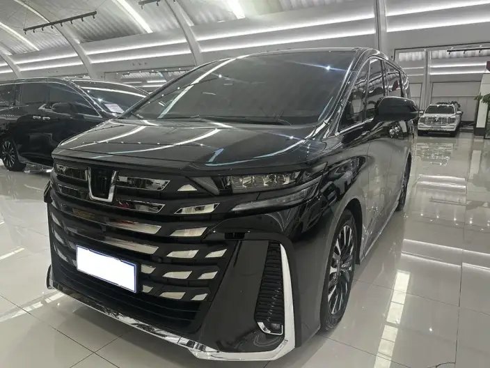 Vellfire 2023 Model Toyota Crown 2.5L Intelligent Hybrid 4WD Supreme Edition – фото 1