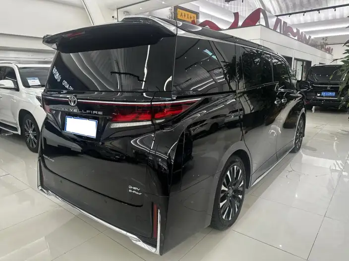 Vellfire 2023 Model Toyota Crown 2.5L Intelligent Hybrid 4WD Supreme Edition – фото 6