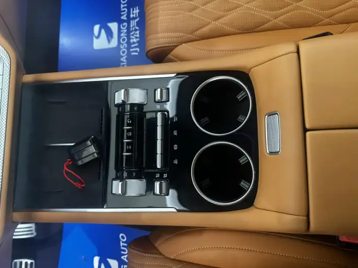 Tank 500 Hi4-T 2026 Model Hi4-T Smart Edition – фото 10
