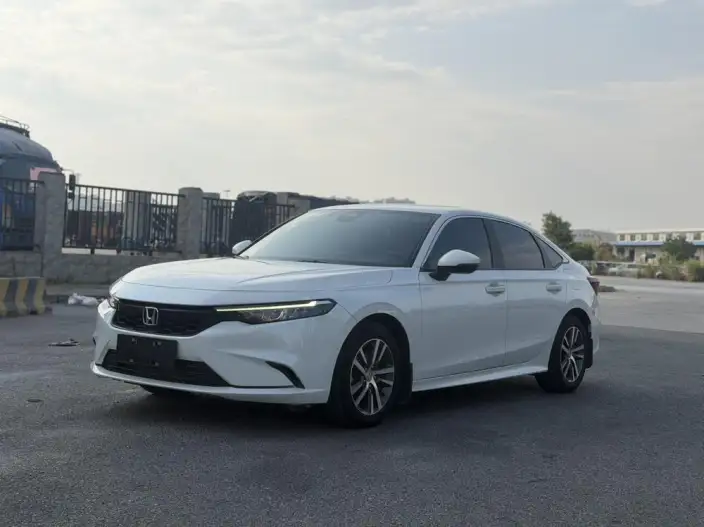 Model Ge 2023 Model 240TURBO CVT Leading version – фото 1