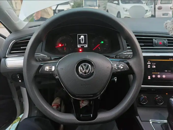 Volkswagen Lamando 2021 Model 230TSI DSG Fashion edition – фото 7