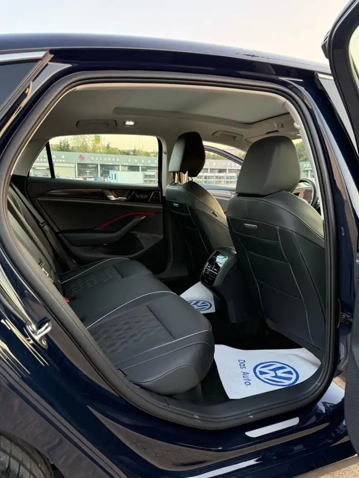 Volkswagen Magotan 2024 Model 380TSI Premium Edition – фото 5