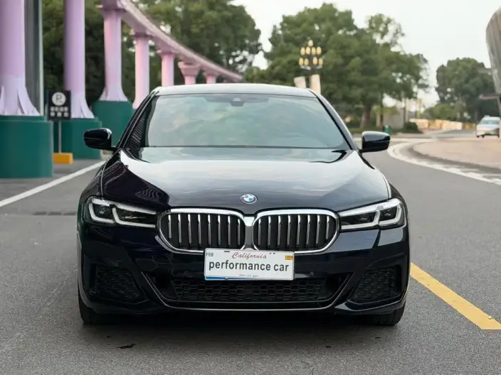 BMW 5 Series 2023 Model Facelift 530Li Leading Model M Sports Set – фото 2