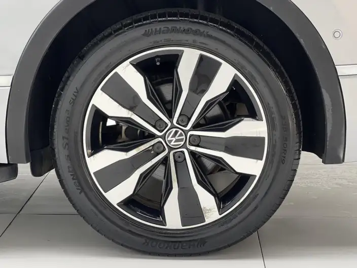 Volkswagen Tiguan L 2023 Model 330TSI 2WD R-Line Enjoy the version more – фото 9