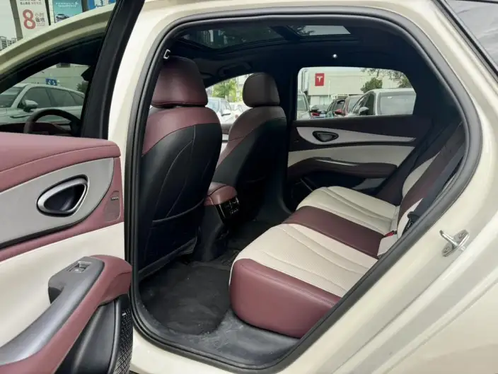 BYD Seal 07DM 2026 Model DM-i 230KM Flagship Model – фото 9