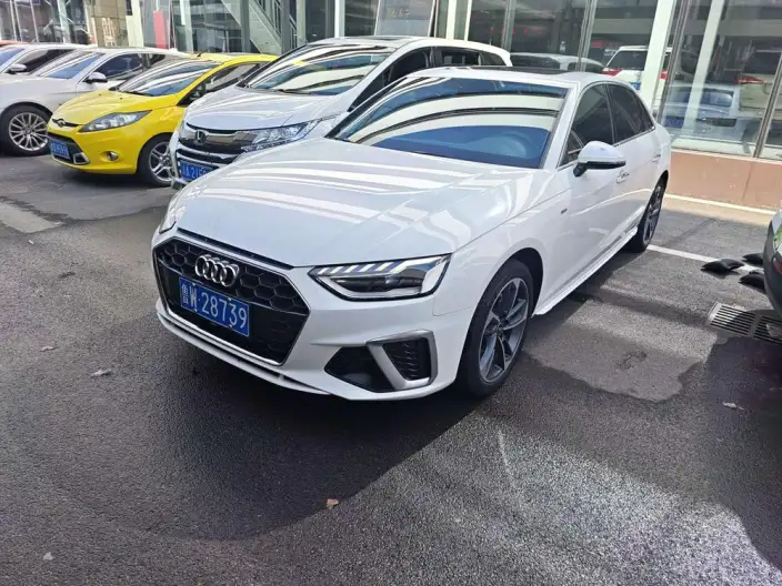 Audi A4 L 2022 Model 40 TFSI Fashion Dynamic Model – фото 1