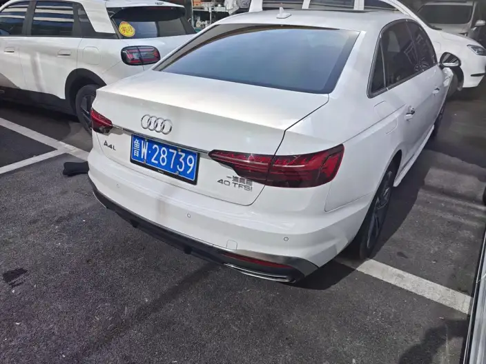 Audi A4 L 2022 Model 40 TFSI Fashion Dynamic Model – фото 4