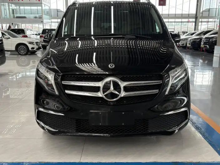 Mercedes-Benz V-Class 2022 Model V 260 Premium Edition – фото 2