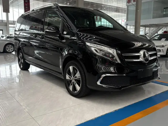 Mercedes-Benz V-Class 2022 Model V 260 Premium Edition – фото 3
