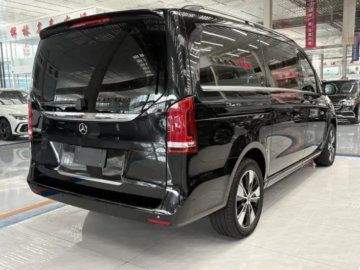 Mercedes-Benz V-Class 2022 Model V 260 Premium Edition – фото 6