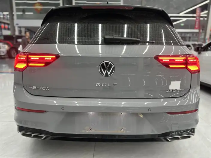 Volkswagen Golf 2023 Model 280TSI DSG R-Line Lite – фото 5